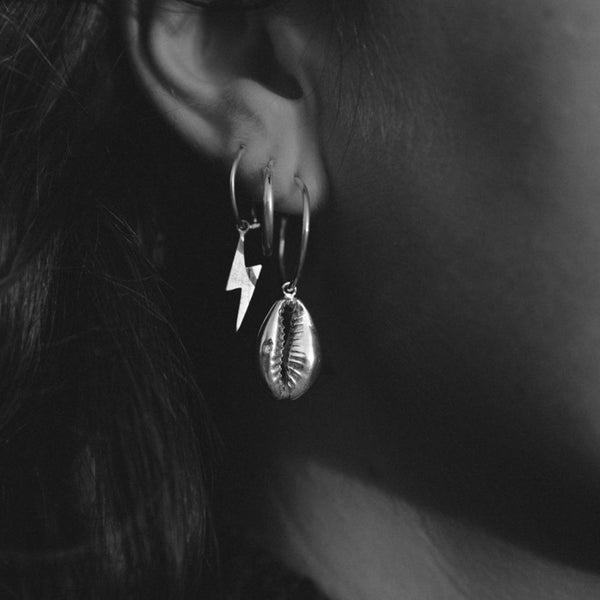 Lady Shell Hoop