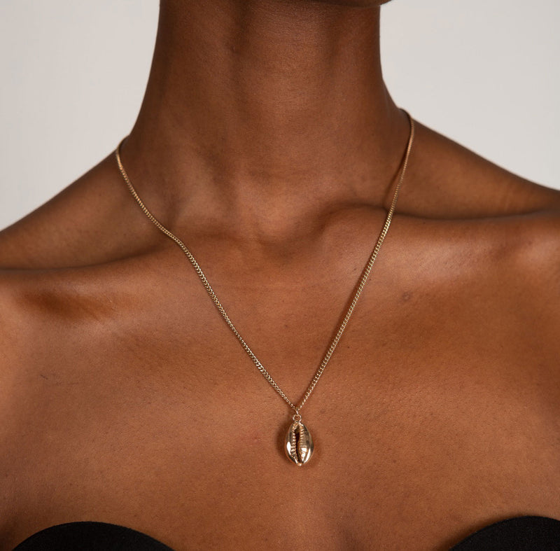 Lady Shell Necklace Gold